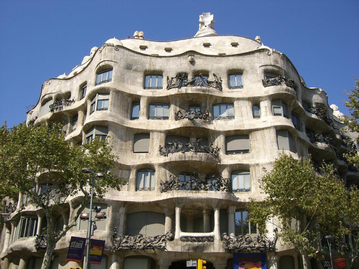 Muntanya - Apartments In Sagrada Familia Barcelona Luaran gambar