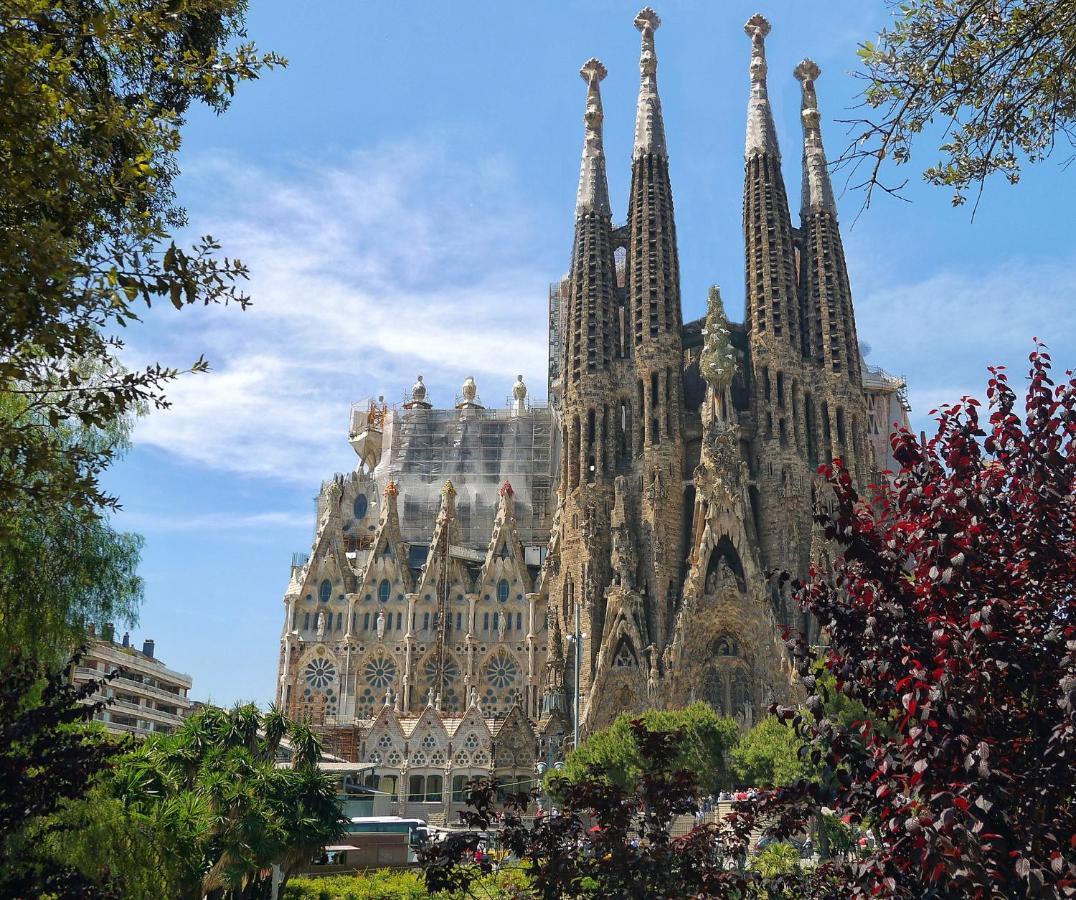 Muntanya - Apartments In Sagrada Familia Barcelona Luaran gambar