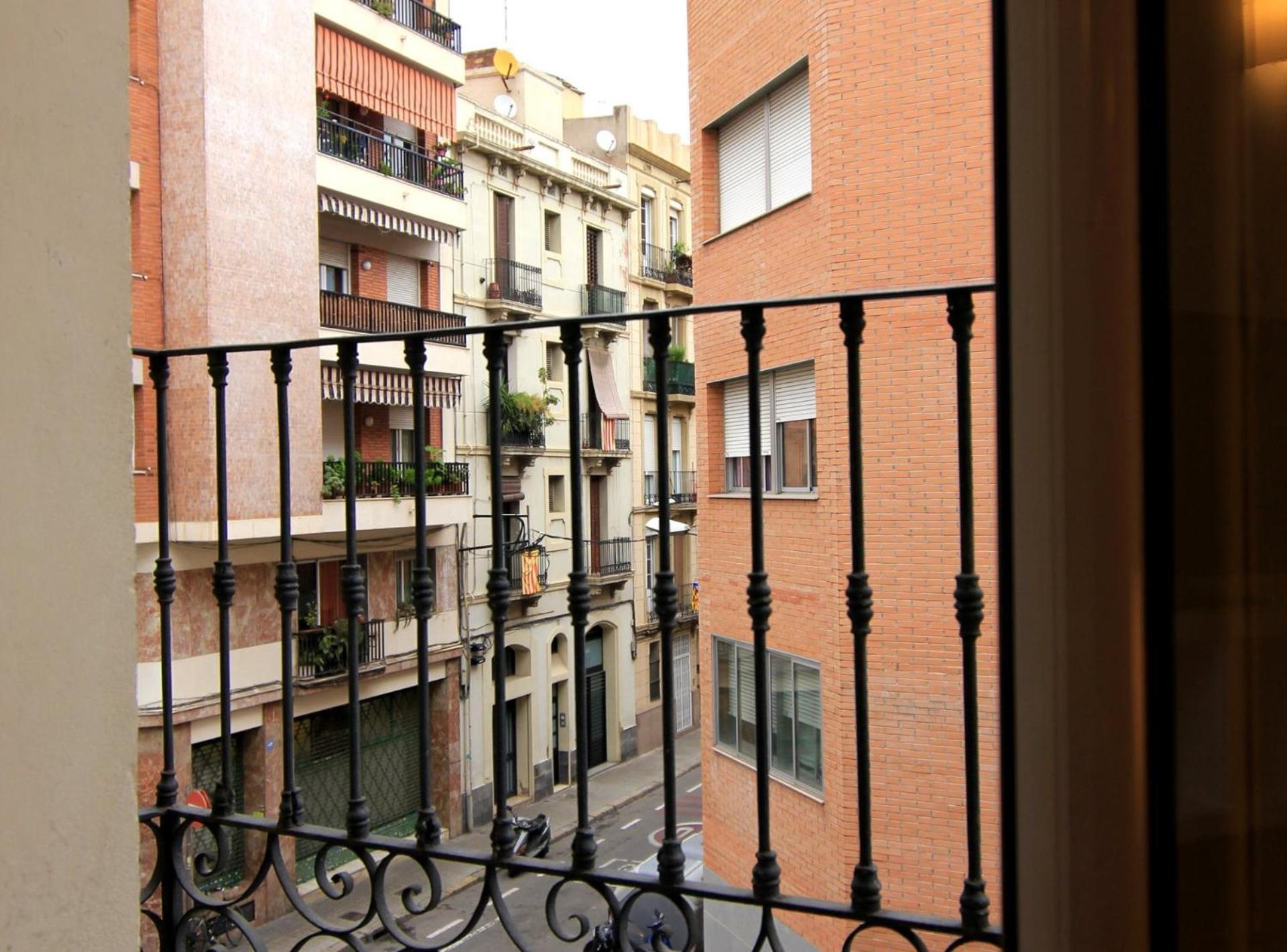 Muntanya - Apartment With Balcony Sagrada Familia Barcelona Luaran gambar